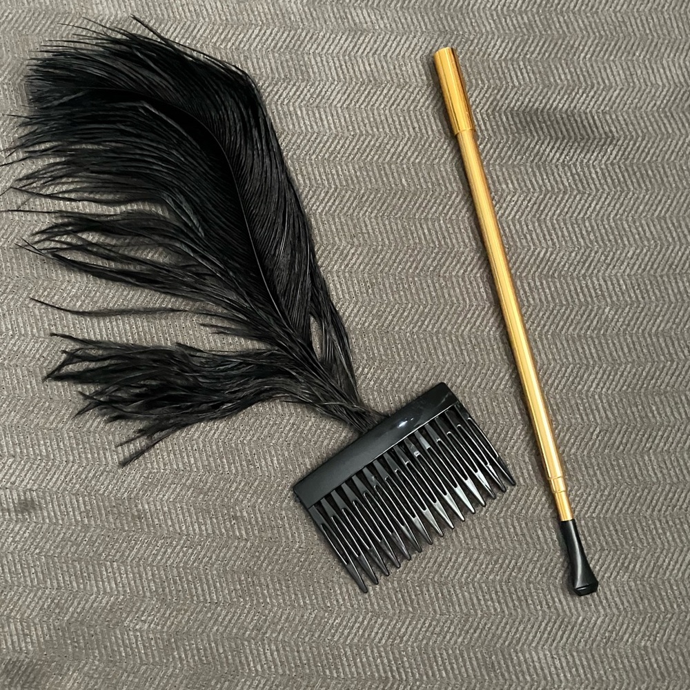 Like New Flapper Accessories